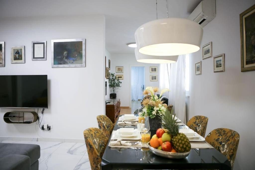 New & Luxury Apartment Tony Split Extérieur photo