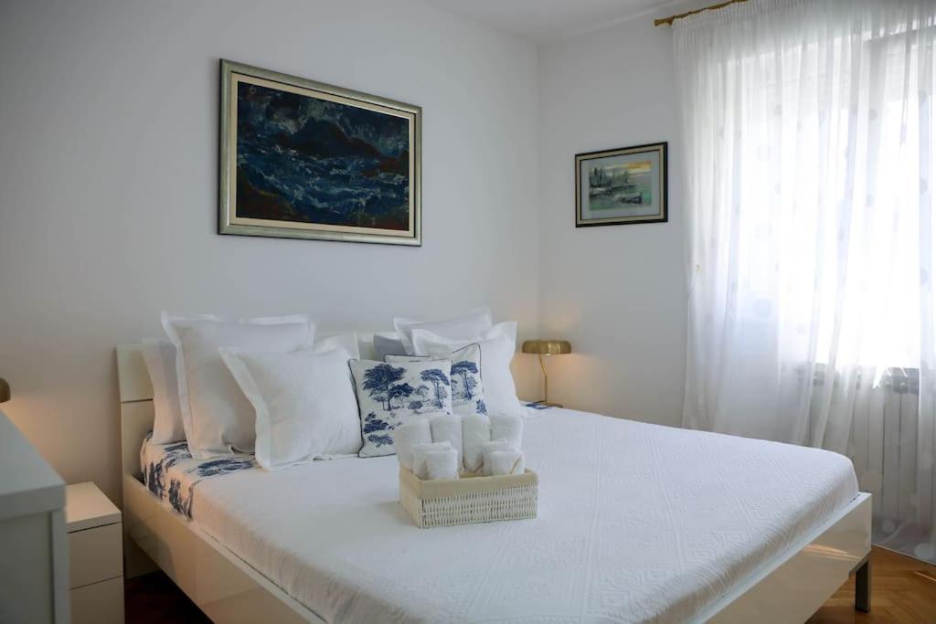 New & Luxury Apartment Tony Split Extérieur photo